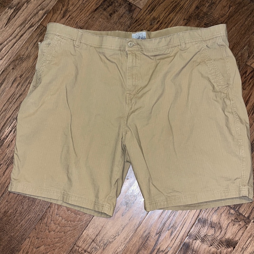 Ocean and Coast Khaki flat front shorts Men’s 46